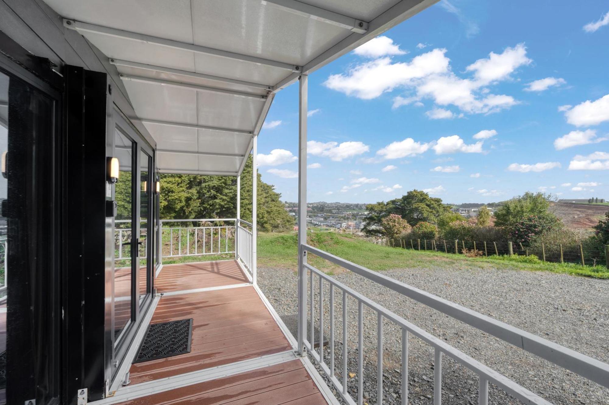 2 Bedrooms Cabin 5 Min To Pukekohe Town Centre المظهر الخارجي الصورة